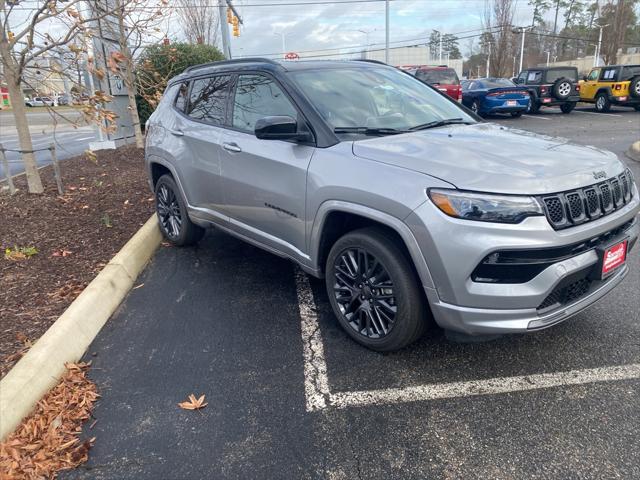 2024 Jeep Compass COMPASS LIMITED 4X4