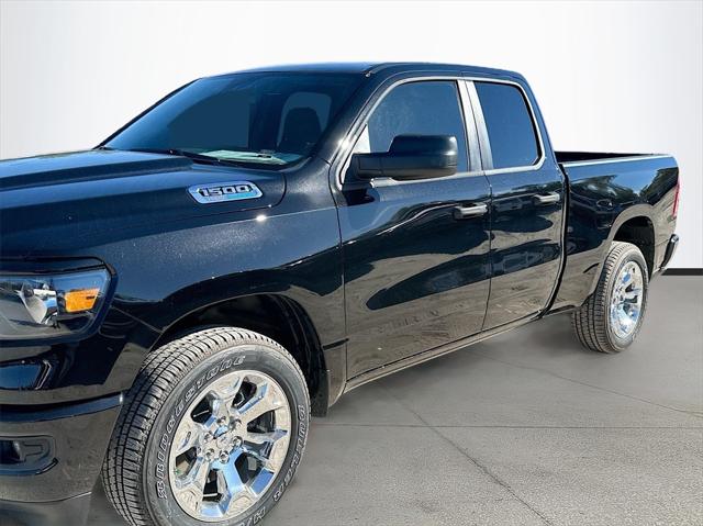 2024 RAM Ram 1500 RAM 1500 TRADESMAN QUAD CAB 4X4 64 BOX