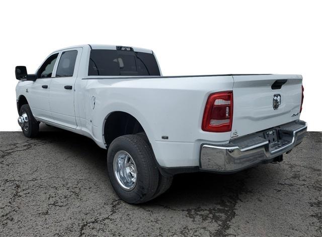 2024 RAM Ram 3500 RAM 3500 TRADESMAN CREW CAB 4X4 8 BOX