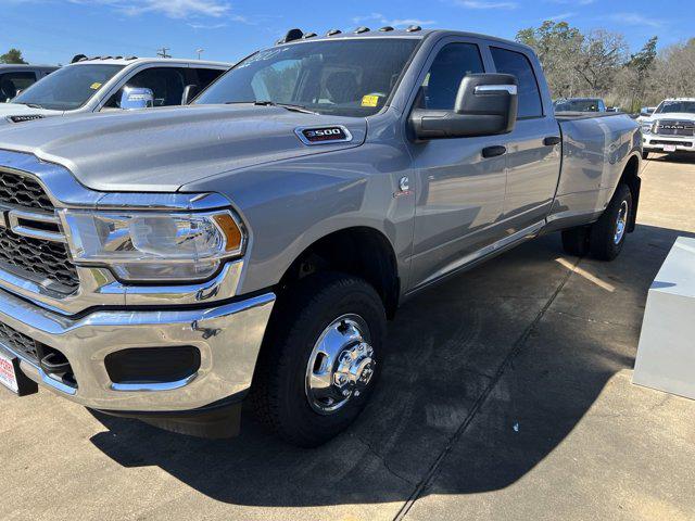 2024 RAM Ram 3500 RAM 3500 TRADESMAN CREW CAB 4X4 8 BOX