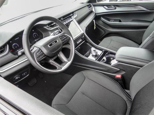 2023 Jeep Grand Cherokee GRAND CHEROKEE L LAREDO 4X4