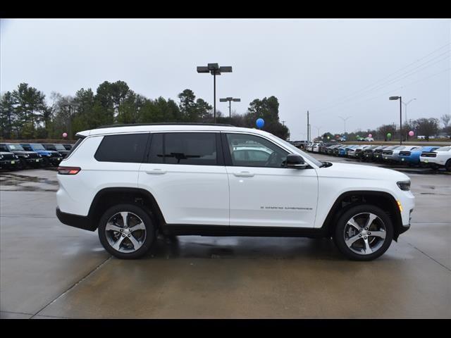 2024 Jeep Grand Cherokee GRAND CHEROKEE L LIMITED 4X2