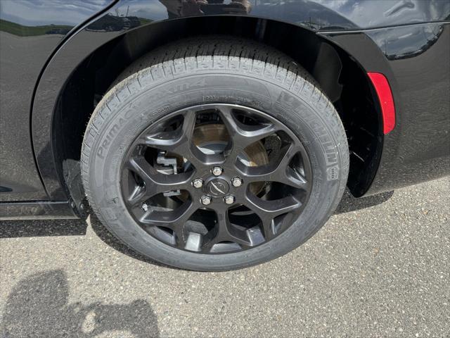 2023 Chrysler 300 Touring L AWD