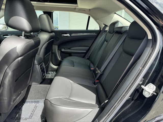 2023 Chrysler 300 Touring L AWD