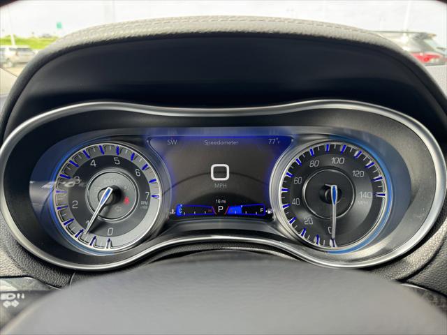 2023 Chrysler 300 Touring L AWD