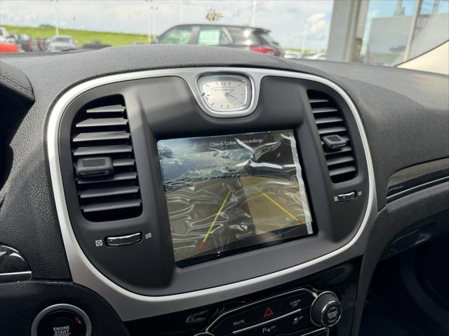 2023 Chrysler 300 Touring L AWD