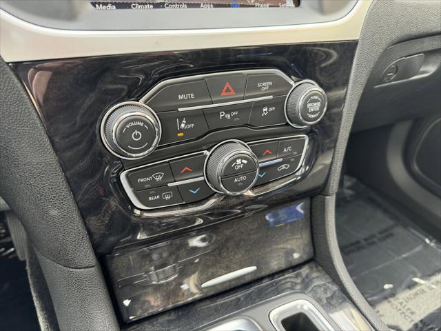 2023 Chrysler 300 Touring L AWD