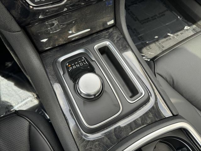 2023 Chrysler 300 Touring L AWD