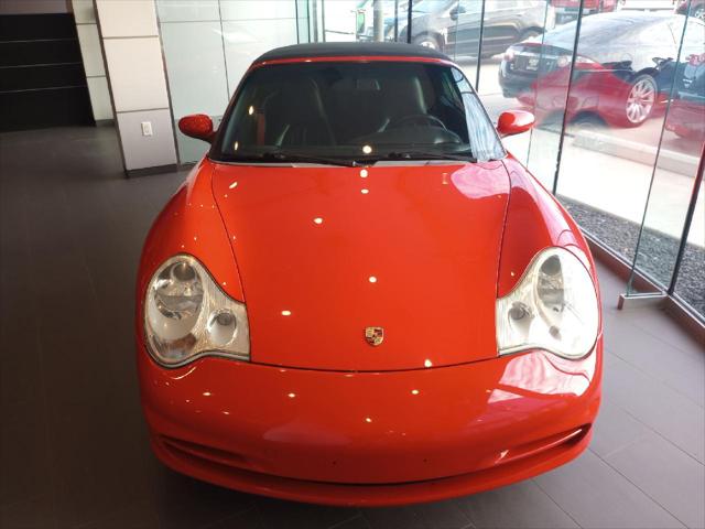2003 Porsche 911 Carrera (M6)