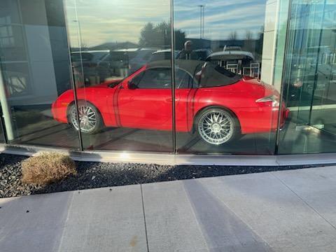 2003 Porsche 911 Carrera (M6)
