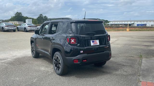 2023 Jeep Renegade RENEGADE TRAILHAWK 4X4