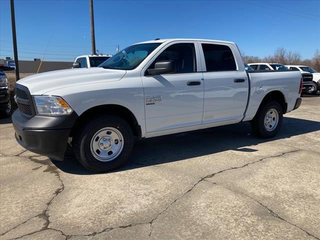 2023 RAM Ram 1500 Classic RAM 1500 CLASSIC TRADESMAN CREW CAB 4X4 57 BOX