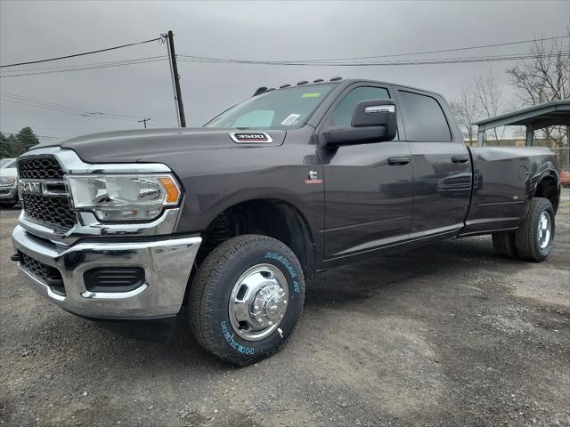 2024 RAM Ram 3500 RAM 3500 TRADESMAN CREW CAB 4X4 8 BOX