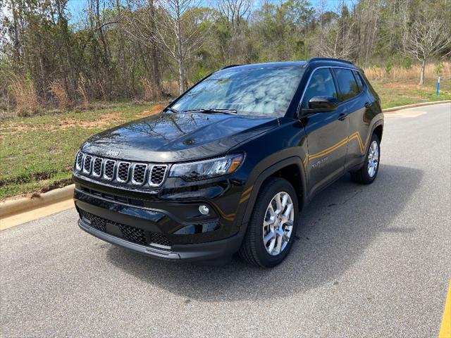 2024 Jeep Compass COMPASS LATITUDE LUX 4X4