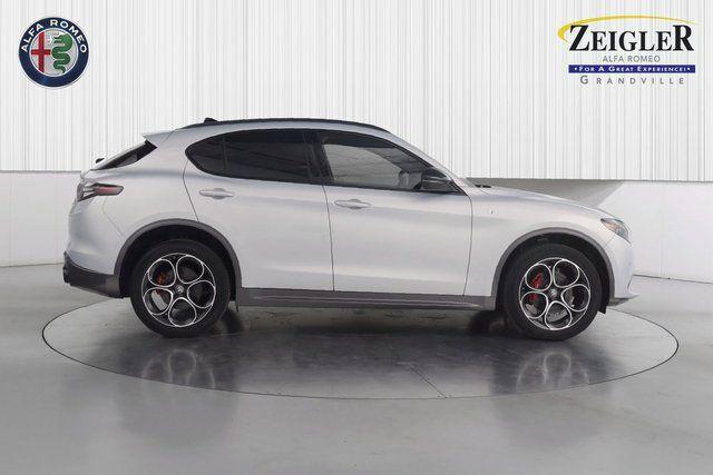 2024 Alfa Romeo Stelvio STELVIO Ti AWD