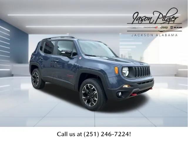 2023 Jeep Renegade RENEGADE TRAILHAWK 4X4