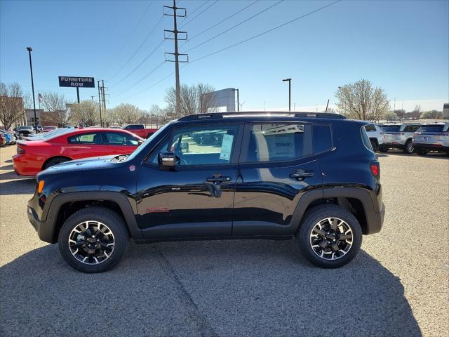 2023 Jeep Renegade RENEGADE TRAILHAWK 4X4