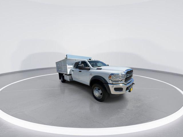 2024 RAM Ram 5500 Chassis Cab RAM 5500 TRADESMAN CHASSIS CREW CAB 4X4 84 CA 2024 RAM Ram 5500 Chassis Cab RAM 5500 TRADESMAN CHASSIS CREW CAB 4X4 84 CA