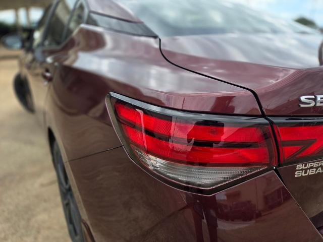 2021 Nissan Sentra SV Xtronic CVT