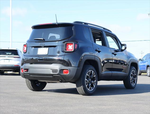 2023 Jeep Renegade RENEGADE TRAILHAWK 4X4