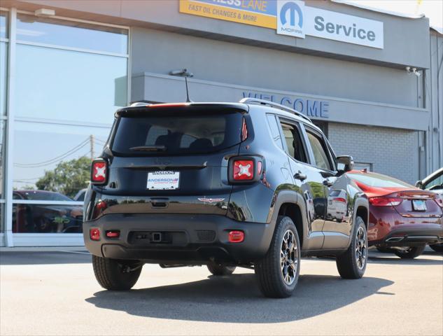 2023 Jeep Renegade RENEGADE TRAILHAWK 4X4