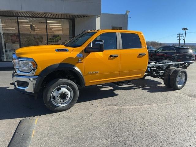 2024 RAM Ram 4500 Chassis Cab RAM 4500 SLT CHASSIS CREW CAB 4X4 60 CA