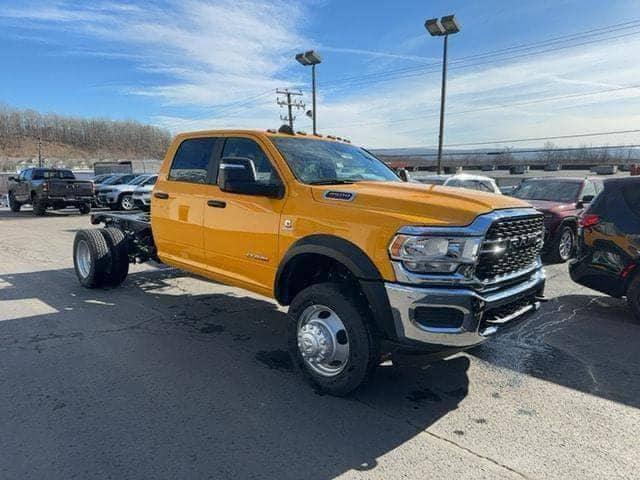 2024 RAM Ram 4500 Chassis Cab RAM 4500 SLT CHASSIS CREW CAB 4X4 60 CA
