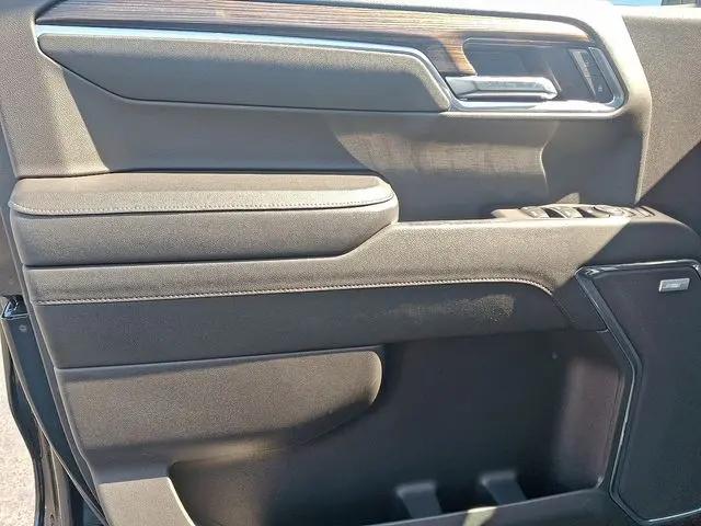 2024 Chevrolet Silverado 1500 4WD Crew Cab Short Bed RST
