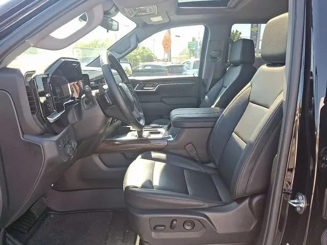 2024 Chevrolet Silverado 1500 4WD Crew Cab Short Bed RST
