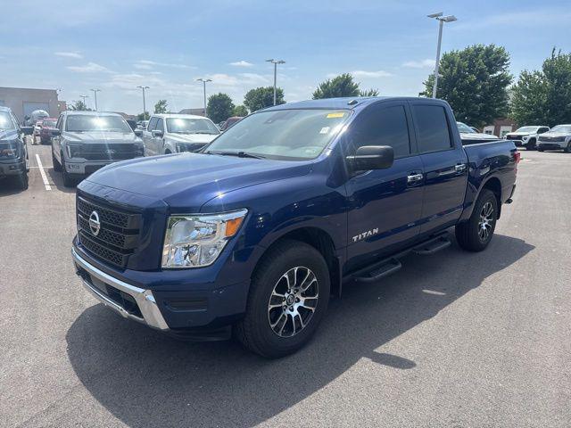 2021 Nissan Titan Crew Cab SV 4x4