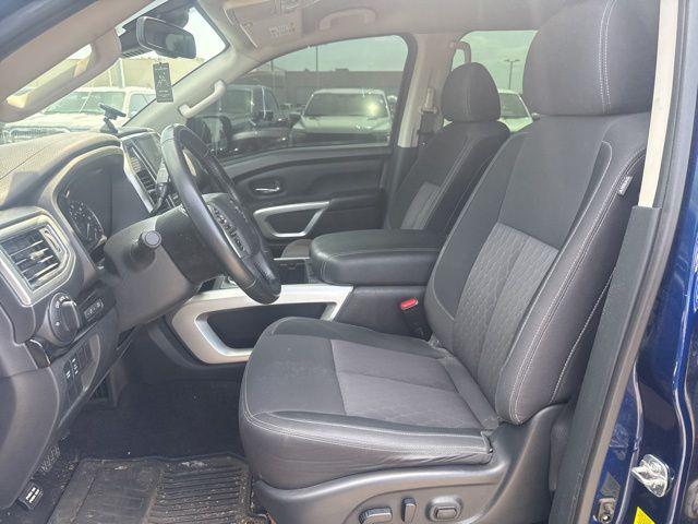 2021 Nissan Titan Crew Cab SV 4x4