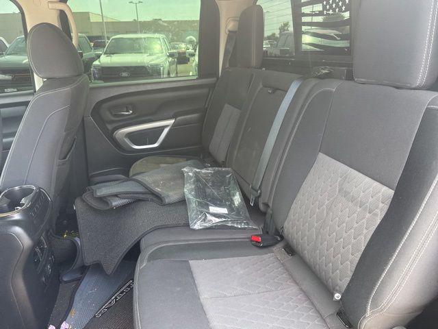 2021 Nissan Titan Crew Cab SV 4x4