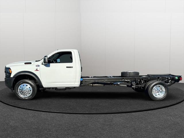 2024 RAM Ram 5500 Chassis Cab RAM 5500 TRADESMAN CHASSIS REGULAR CAB 4X2 120 CA