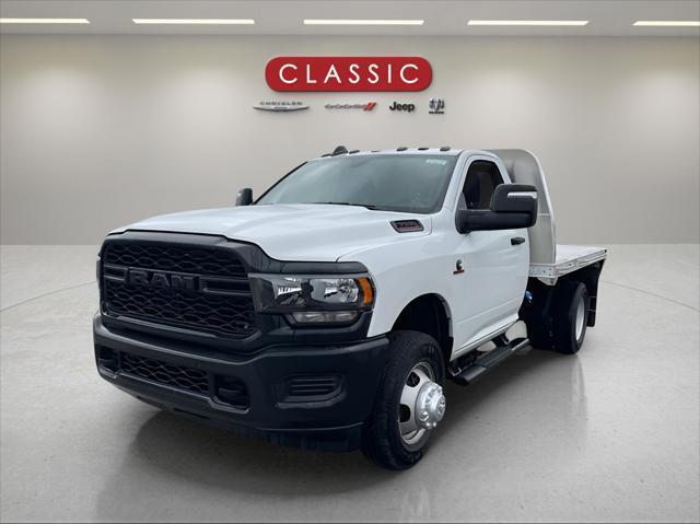 2024 RAM Ram 3500 Chassis Cab RAM 3500 TRADESMAN CHASSIS REGULAR CAB 4X2 60 CA 2024 RAM Ram 3500 Chassis Cab RAM 3500 TRADESMAN CHASSIS REGULAR CAB 4X2 60 CA