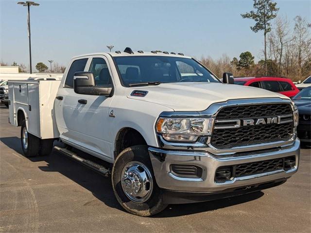 2024 RAM Ram 3500 Chassis Cab RAM 3500 TRADESMAN CREW CAB CHASSIS 4X4 60 CA