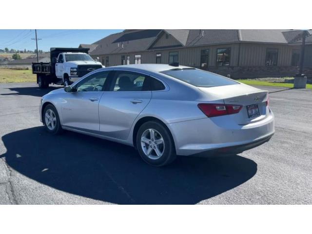 2021 Chevrolet Malibu FWD 1FL