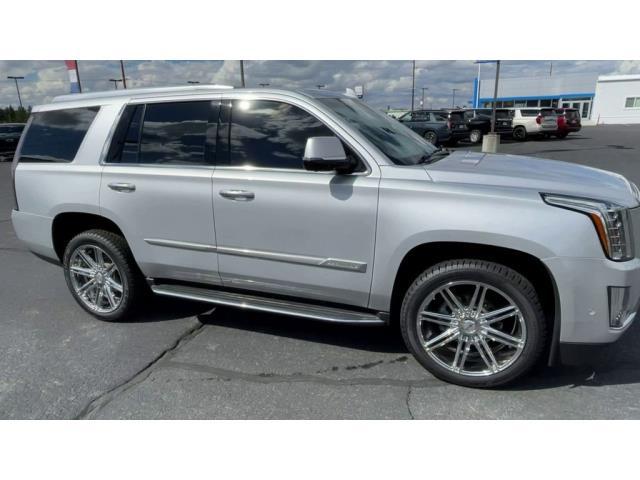 2018 Cadillac Escalade Luxury