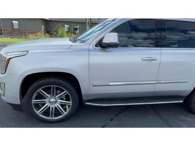 2018 Cadillac Escalade Luxury