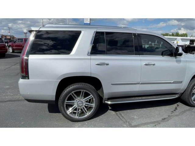 2018 Cadillac Escalade Luxury