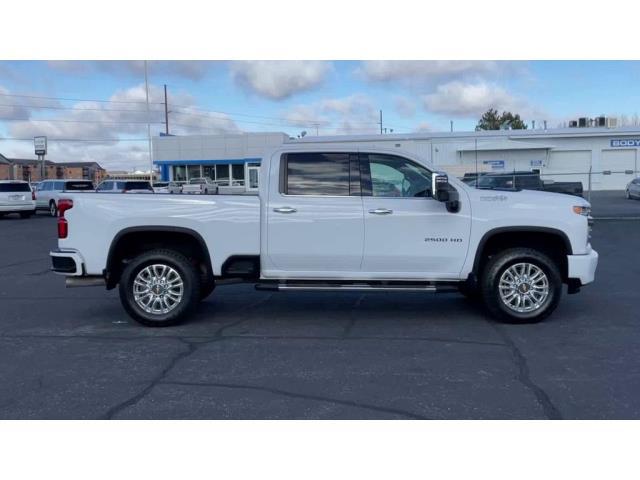 2022 Chevrolet Silverado 2500HD 4WD Crew Cab Standard Bed High Country