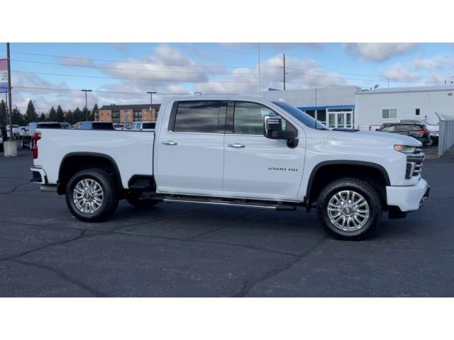 2022 Chevrolet Silverado 2500HD 4WD Crew Cab Standard Bed High Country