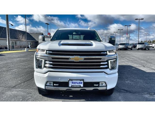 2022 Chevrolet Silverado 2500HD 4WD Crew Cab Standard Bed High Country