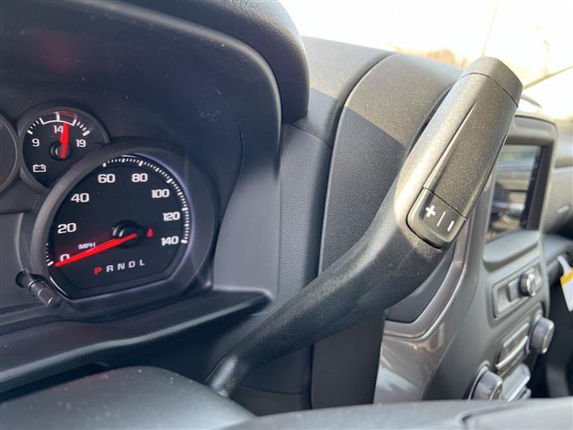 2024 Chevrolet Silverado 1500 4WD Crew Cab Short Bed Custom