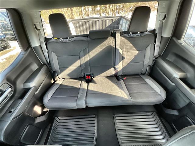 2024 Chevrolet Silverado 1500 4WD Crew Cab Short Bed Custom