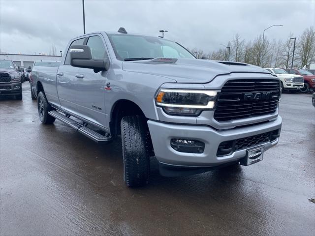 2024 RAM Ram 3500 RAM 3500 LARAMIE CREW CAB 4X4 8 BOX