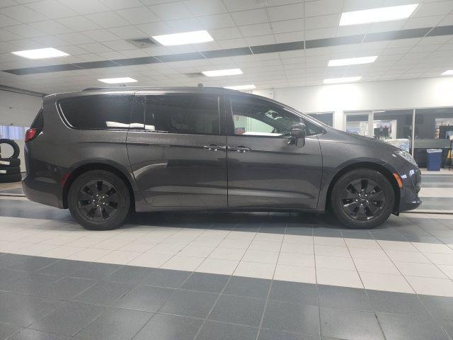 2019 Chrysler Pacifica Hybrid Limited