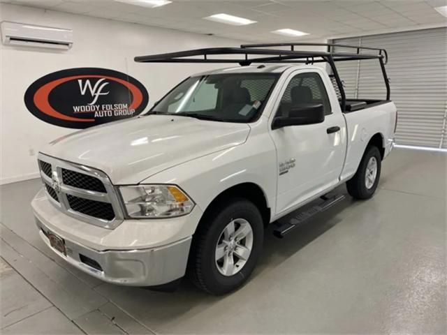 2022 RAM Ram 1500 Classic RAM 1500 CLASSIC TRADESMAN REGULAR CAB 4X4 64 BOX