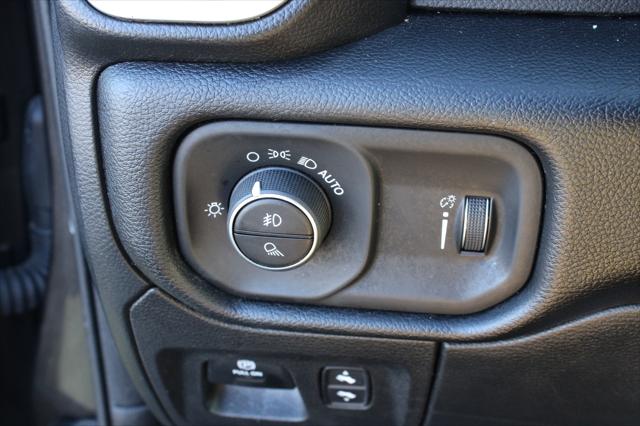2020 Ram 1500 Big Horn Crew Cab 4x4 57 Box