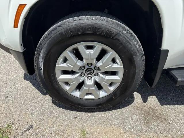 2022 Nissan Frontier Crew Cab SV 4x4