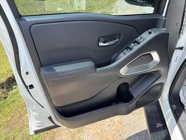 2022 Nissan Frontier Crew Cab SV 4x4